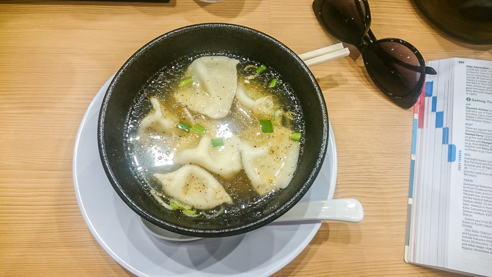 cuisine_japonaise_gyoza_soup